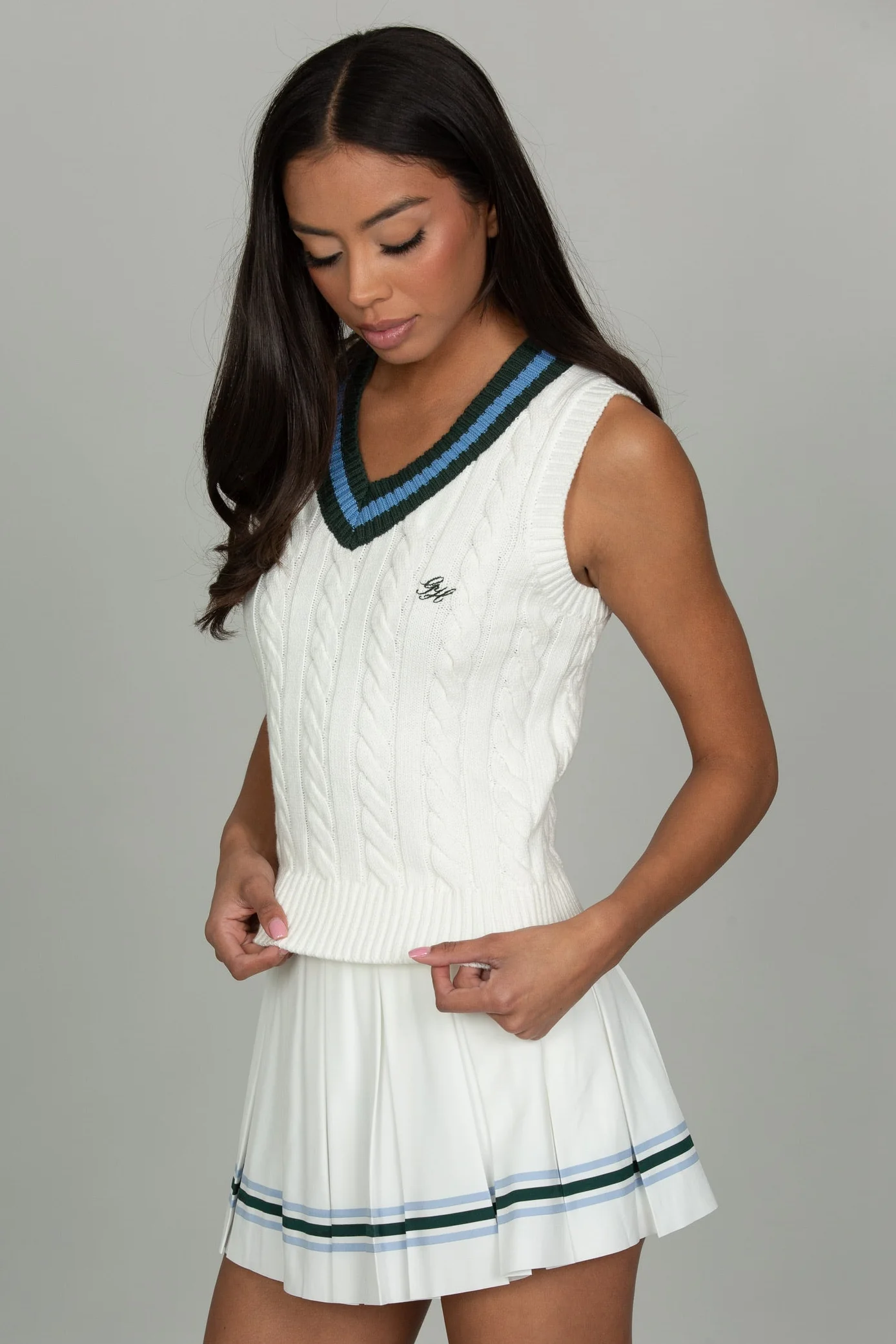 Ivory Cable Knit Sweater Vest - Image 4